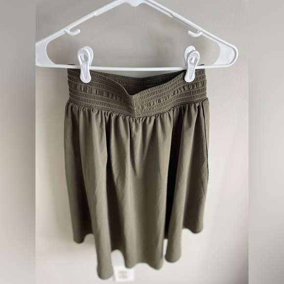 Lululemon The Everyday Skirt - Sage Green - Size 6 - Picture 11 of 12
